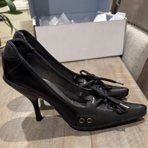 Miu Miu Black Leather kitten heels. Size 38.5. Made in Italy